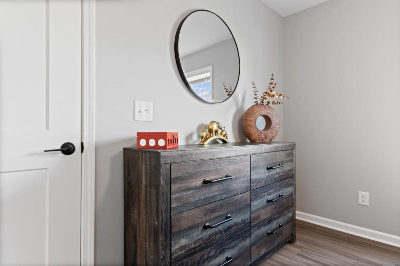 New Luxe Apt 3Br Downtown Fay Unit B Файетвил Екстериор снимка